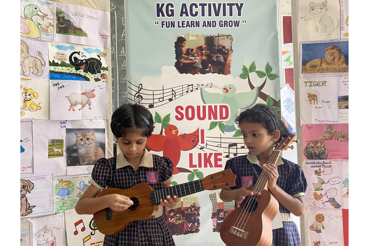 Smiles and steps of our KG stars.